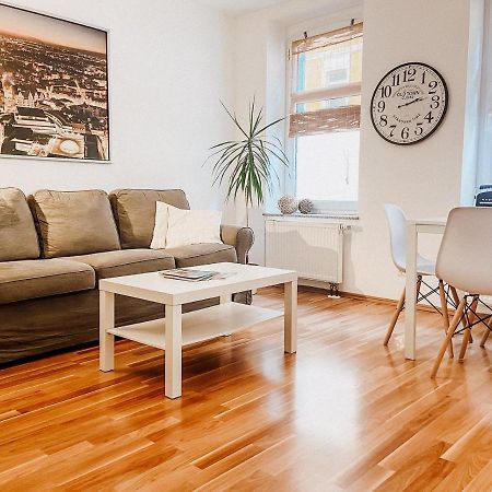 Gemuetliche Fewo Mit Balkon Lipsia Esterno foto